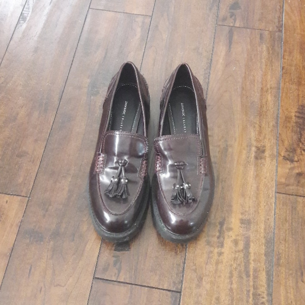 zara women's loafers with tassel burgundy